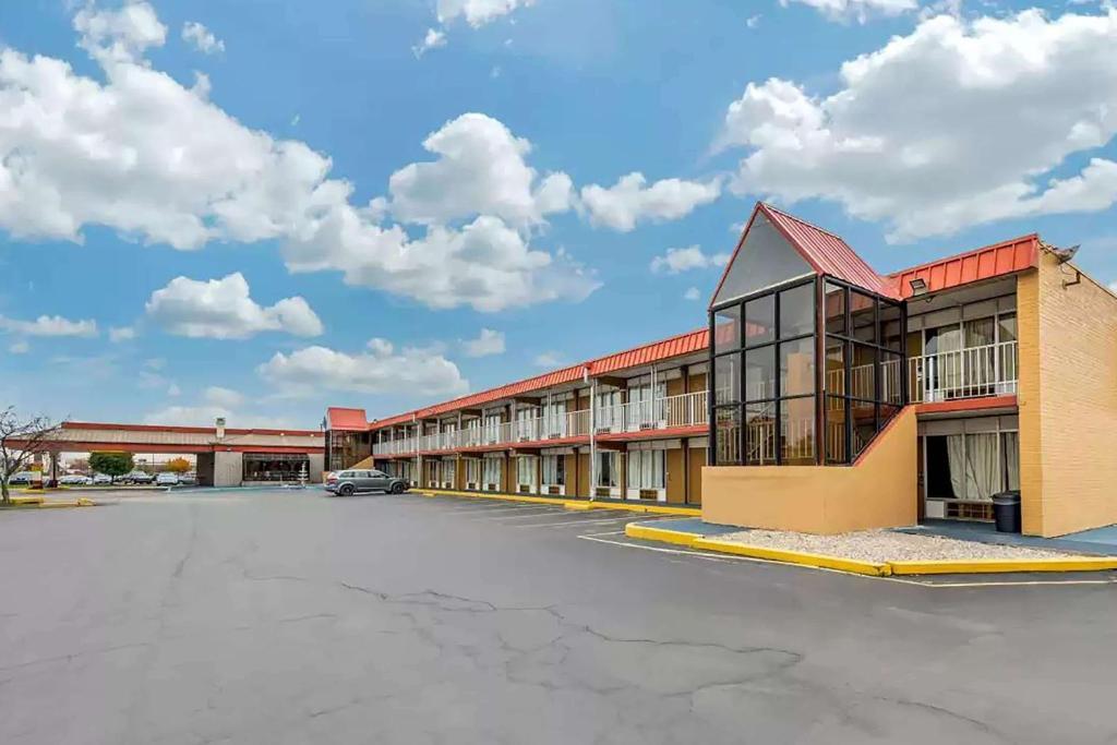 Days Inn By Wyndham Perrysburg Toledo Exteriér fotografie