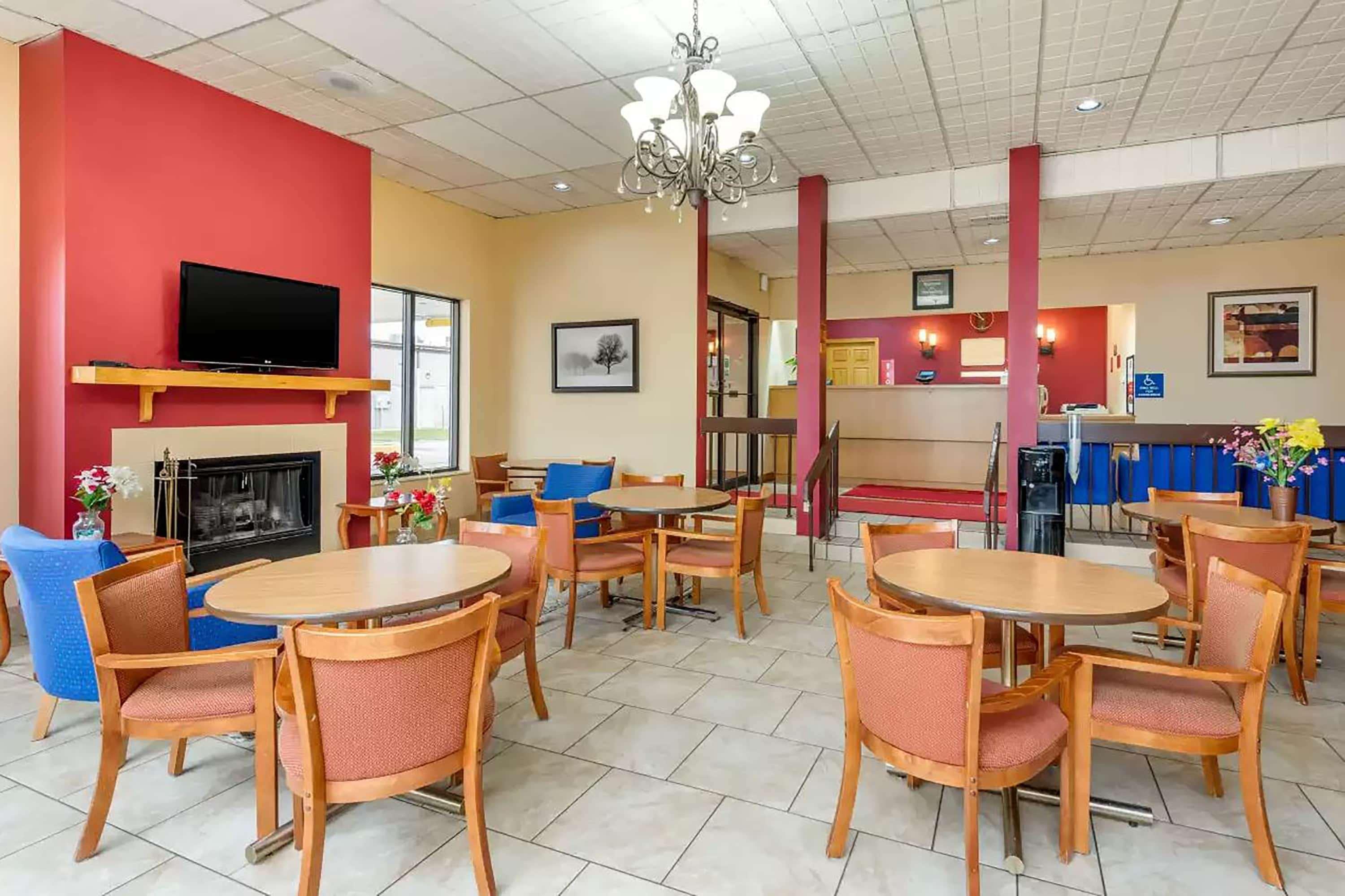 Days Inn By Wyndham Perrysburg Toledo Exteriér fotografie